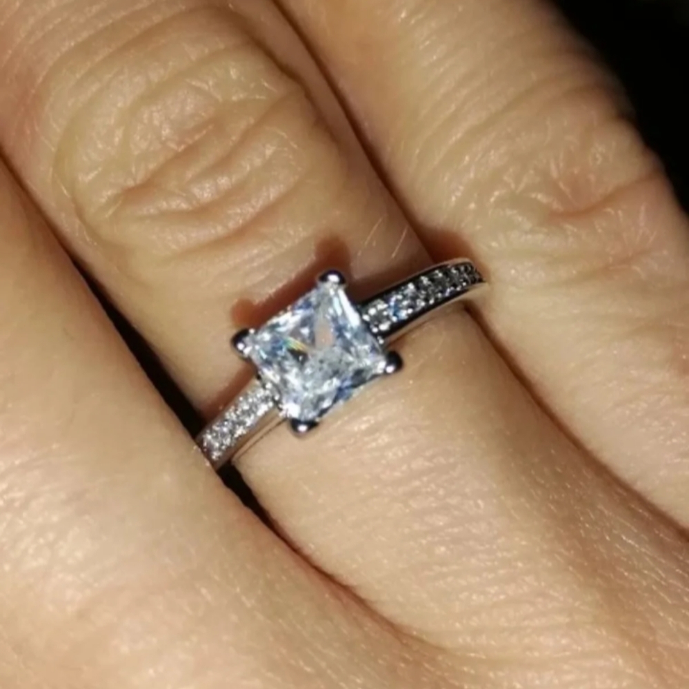 CZ Diamond set in Sterling Silver